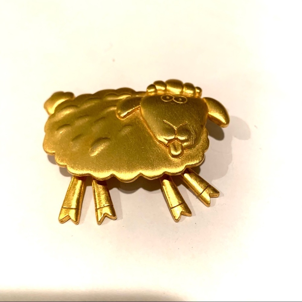 Whimsical Counting Sheep Brooch with Moveable Legs